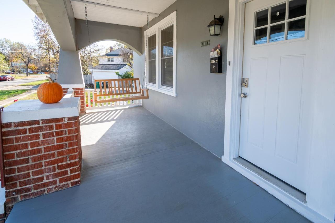 Contemporary 3-Bedroom Home With Balcony In Rva リッチモンド エクステリア 写真