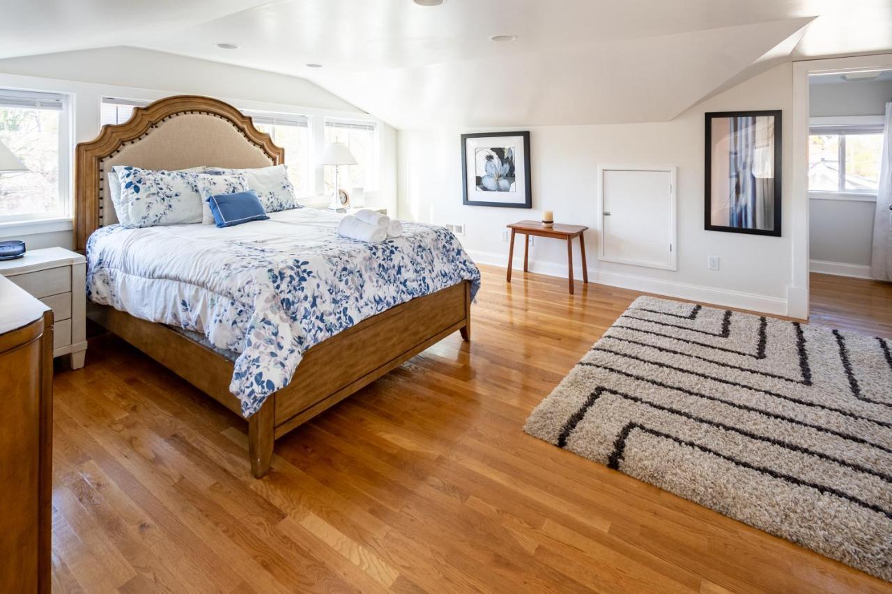 Contemporary 3-Bedroom Home With Balcony In Rva リッチモンド エクステリア 写真